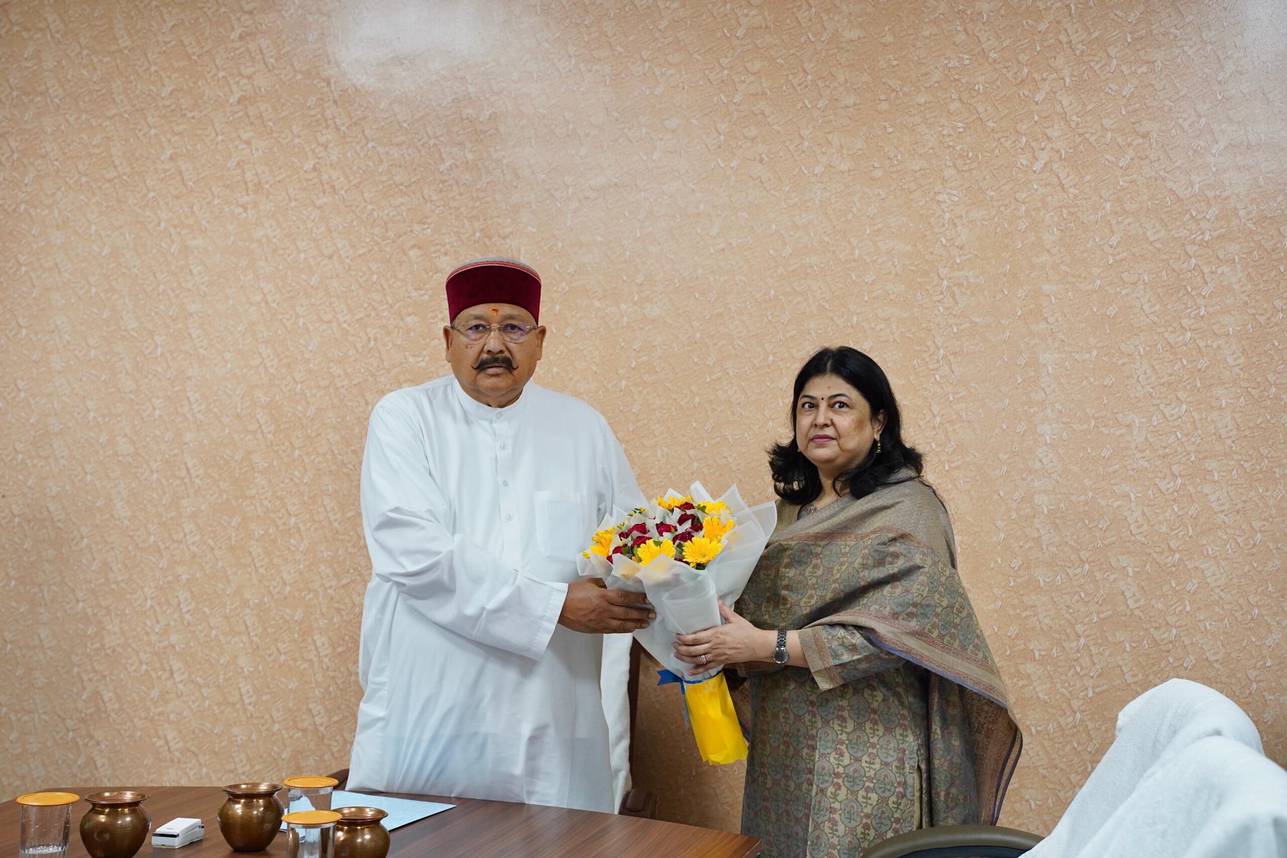 नोलों-धारों के संरक्षण के लिए तैयार हो रहा है जीआईएस प्लेटफॉर्म: महाराज,समीक्षा बैठक मंत्री ने पंचायतों को 29 विषयों के हस्तांतरण की प्रक्रिया को शीघ्र प्रारंभ करने के दिये निर्देश।